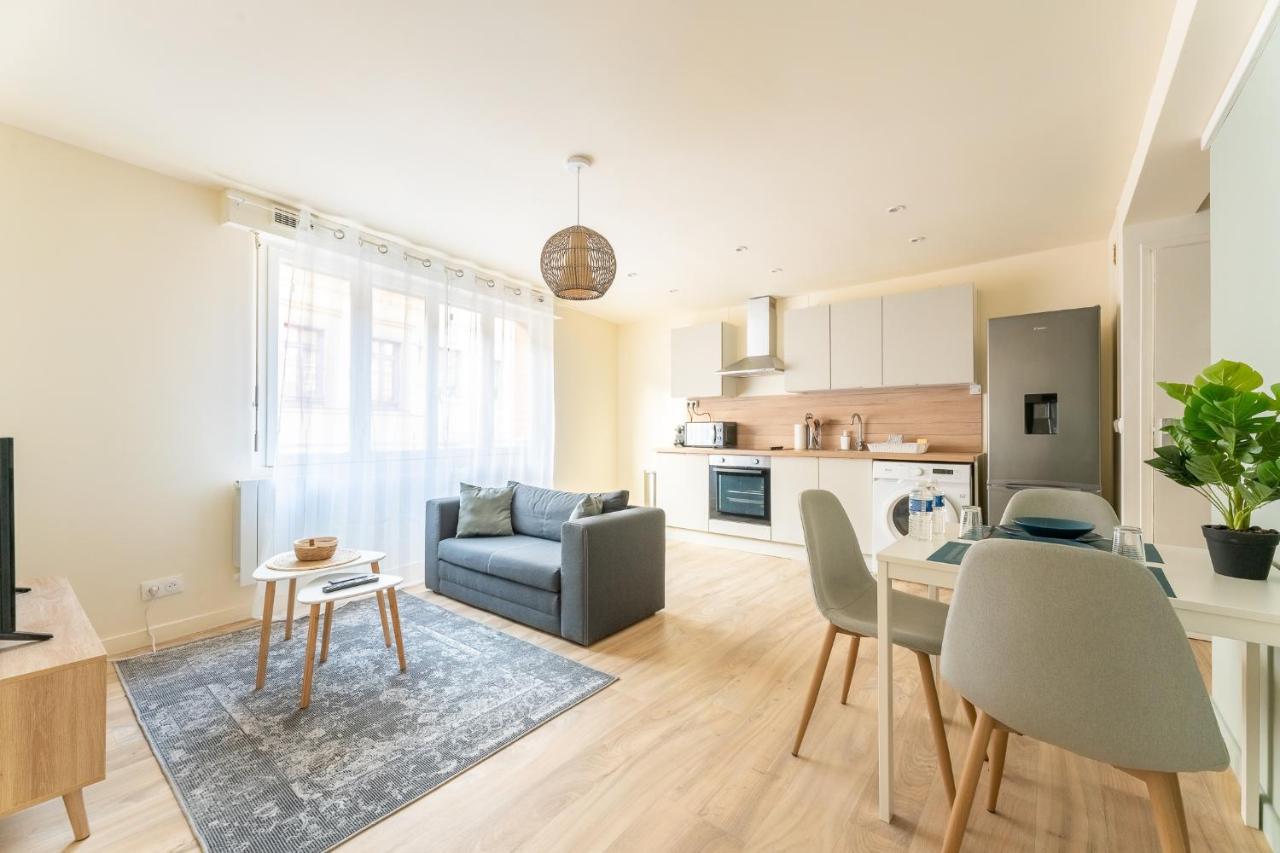 Le Classique - Appartement Elegant & Lumineux En Centre-Ville دويه المظهر الخارجي الصورة